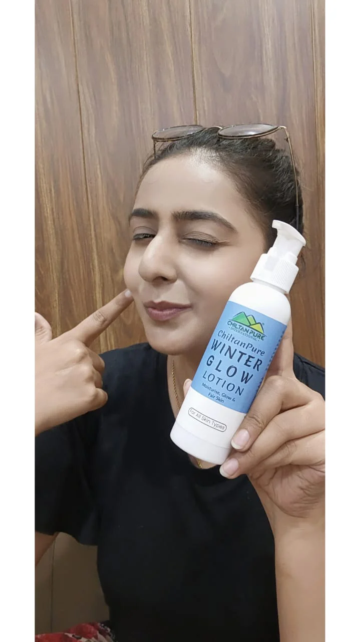 Winter Glow Lotion – Instantly Hydrates Skin, Makes Skin Soft, Supple & Brighten, Quickly Absorbed Into Skin - Image 5